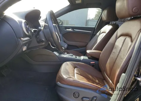 2018 Audi A3 Premium z USA, uszkodzony, nr VIN WAUAUGFF5J1037891